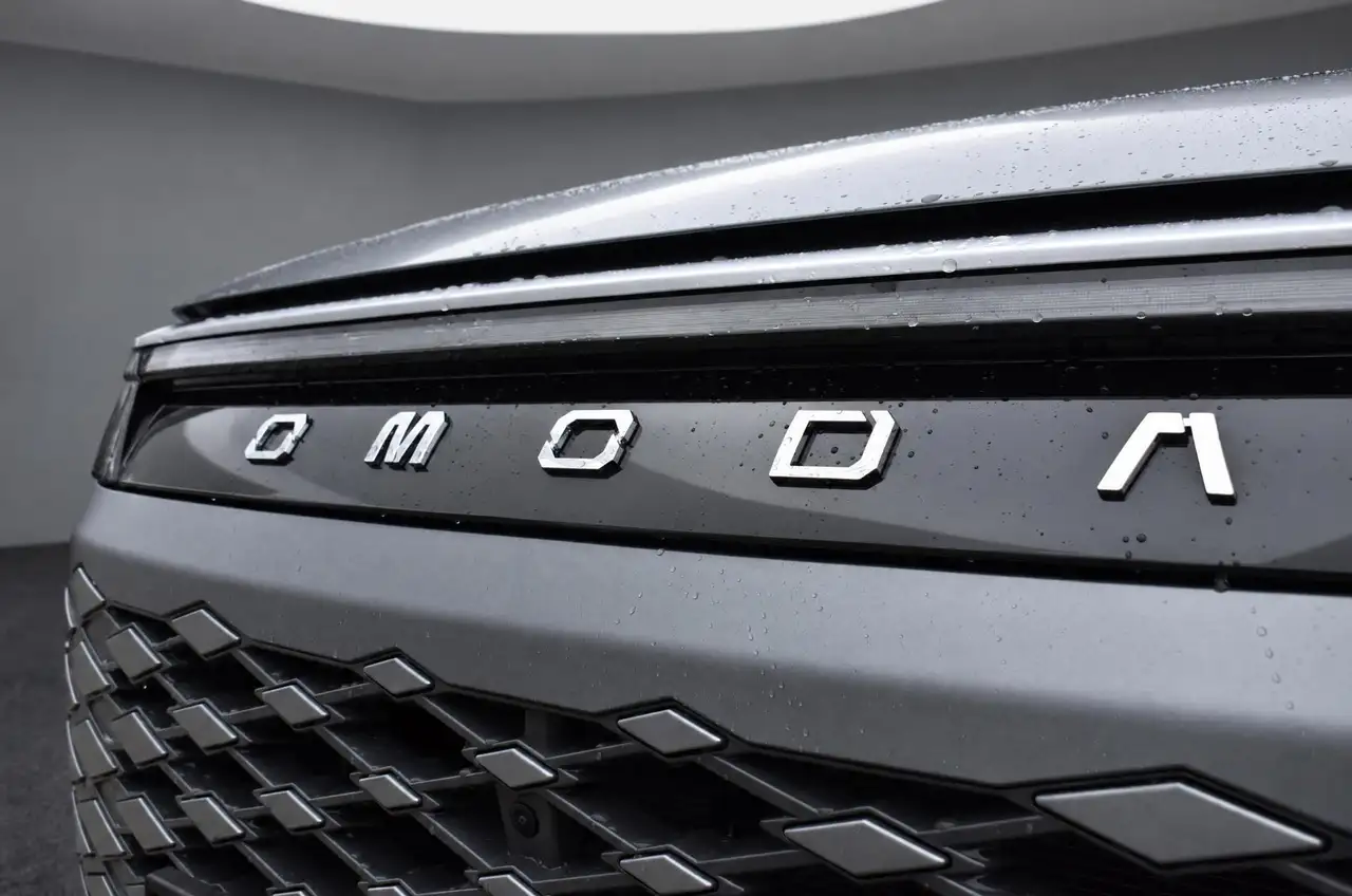 OMODA 9
