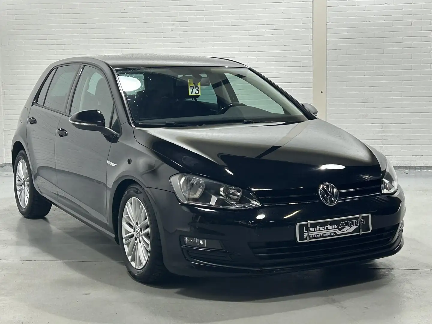 Volkswagen Golf 1.2 TSI Cup BMT Clima PDC v+a Stoelverwarming Negro - 2