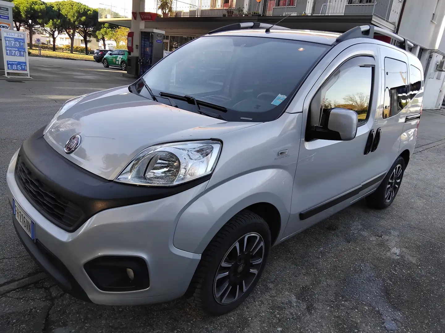 Fiat Qubo Qubo 2017 1.4 8v Lounge 77cv Argento - 2