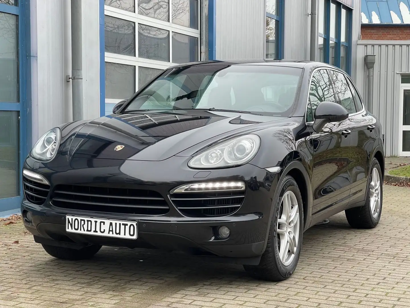 Porsche Cayenne 3.0 Diesel+AHK+LenkradH+PASM+Memory Schwarz - 1