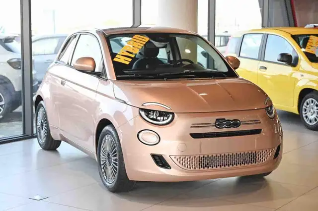 Fiat 500 view 2