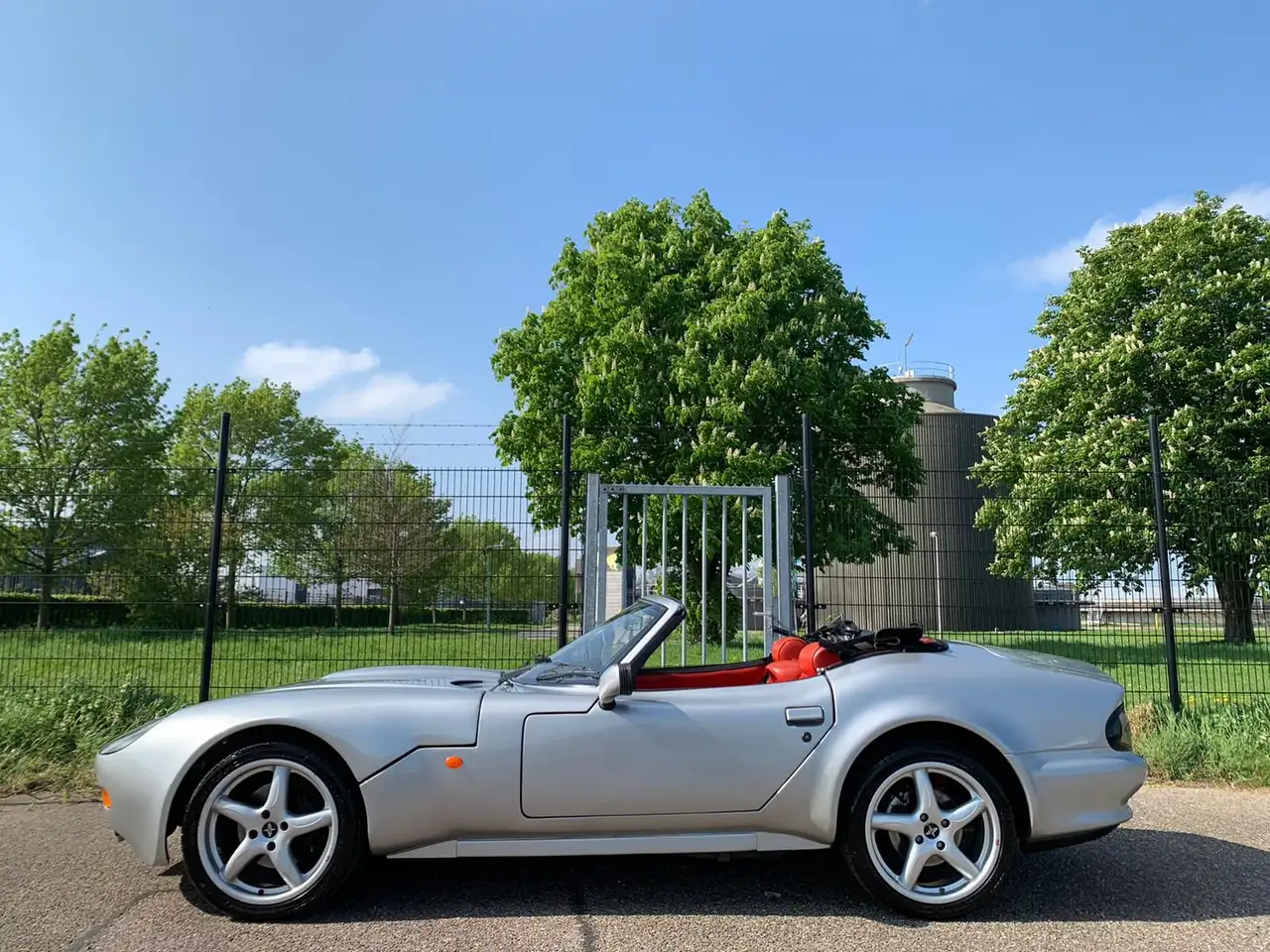 Marcos Mantaray v8 Uniek in Nederland, dit is echt een au, foto 2