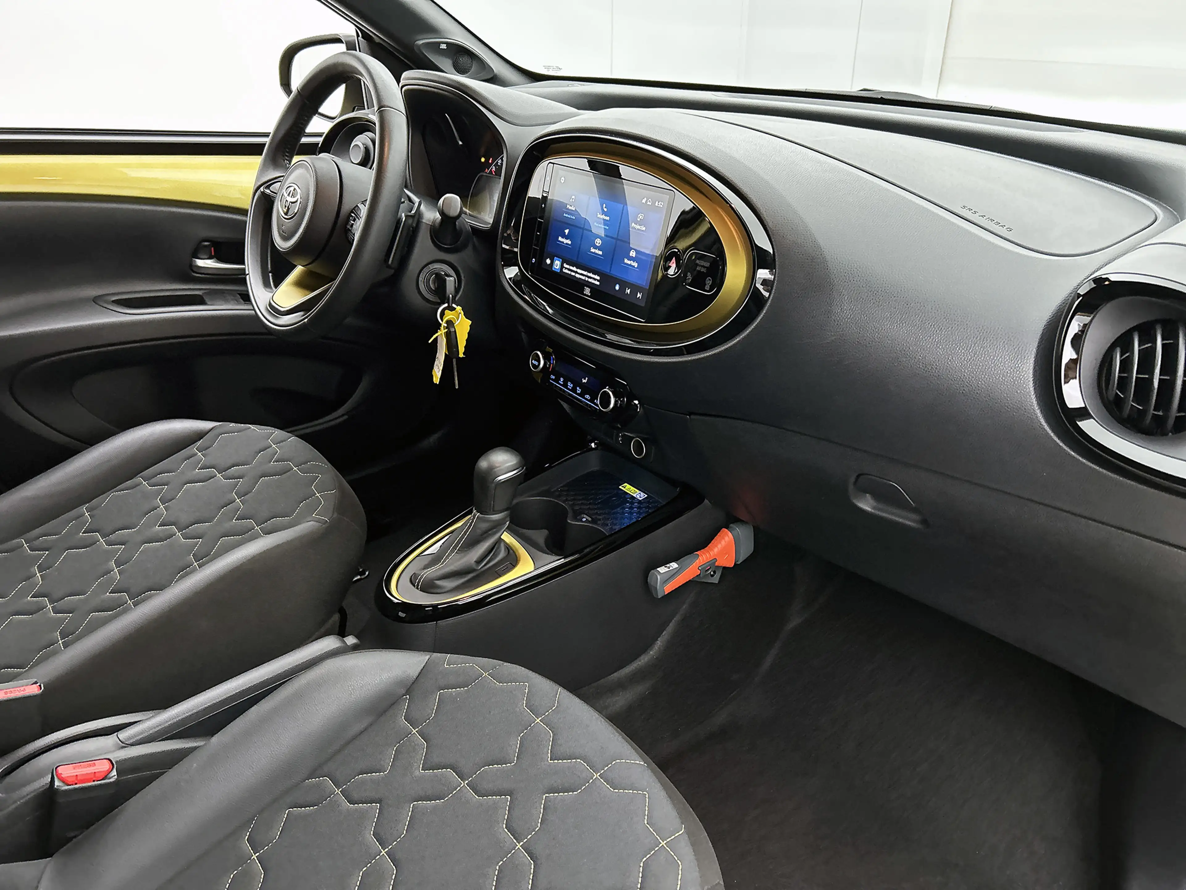 Toyota Aygo X 1.0 VVT-i S-CVT Envy — photo 6