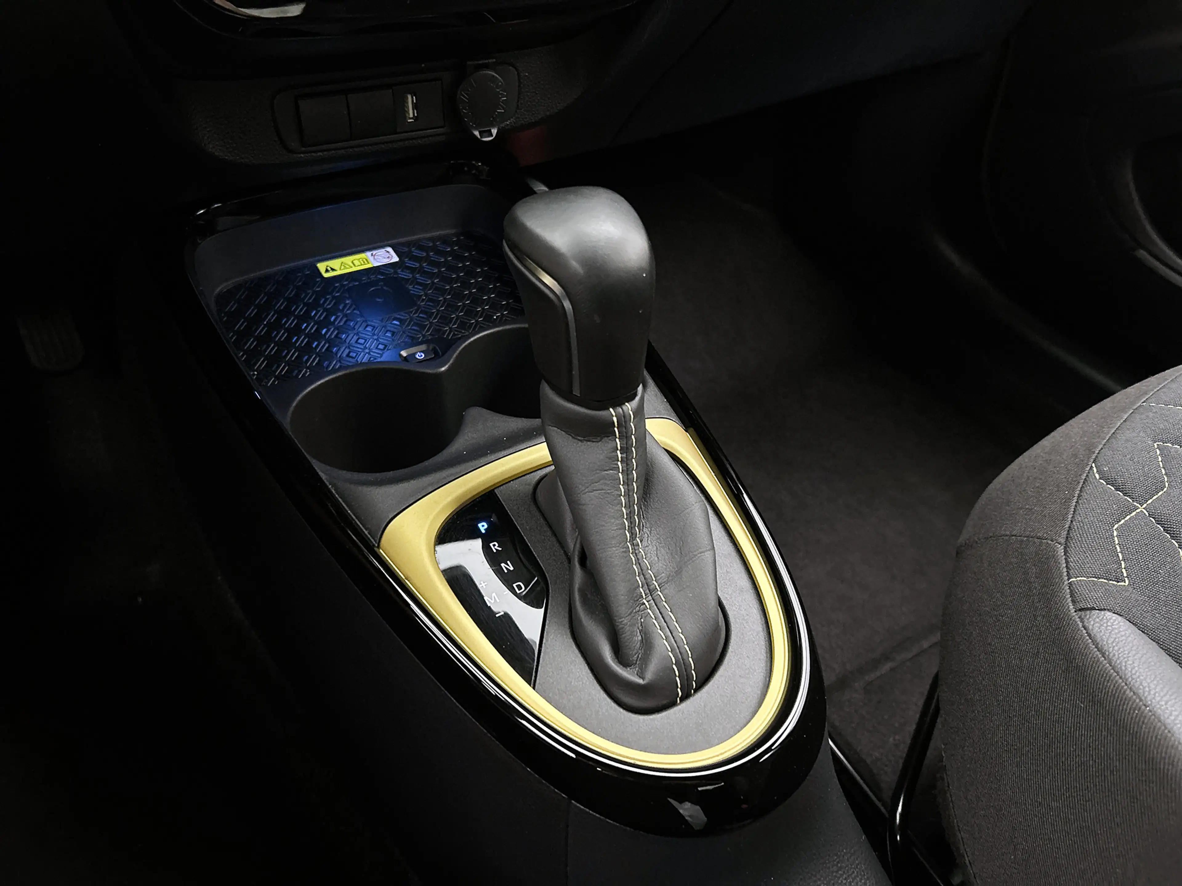 Toyota Aygo X 1.0 VVT-i S-CVT Envy — photo 11