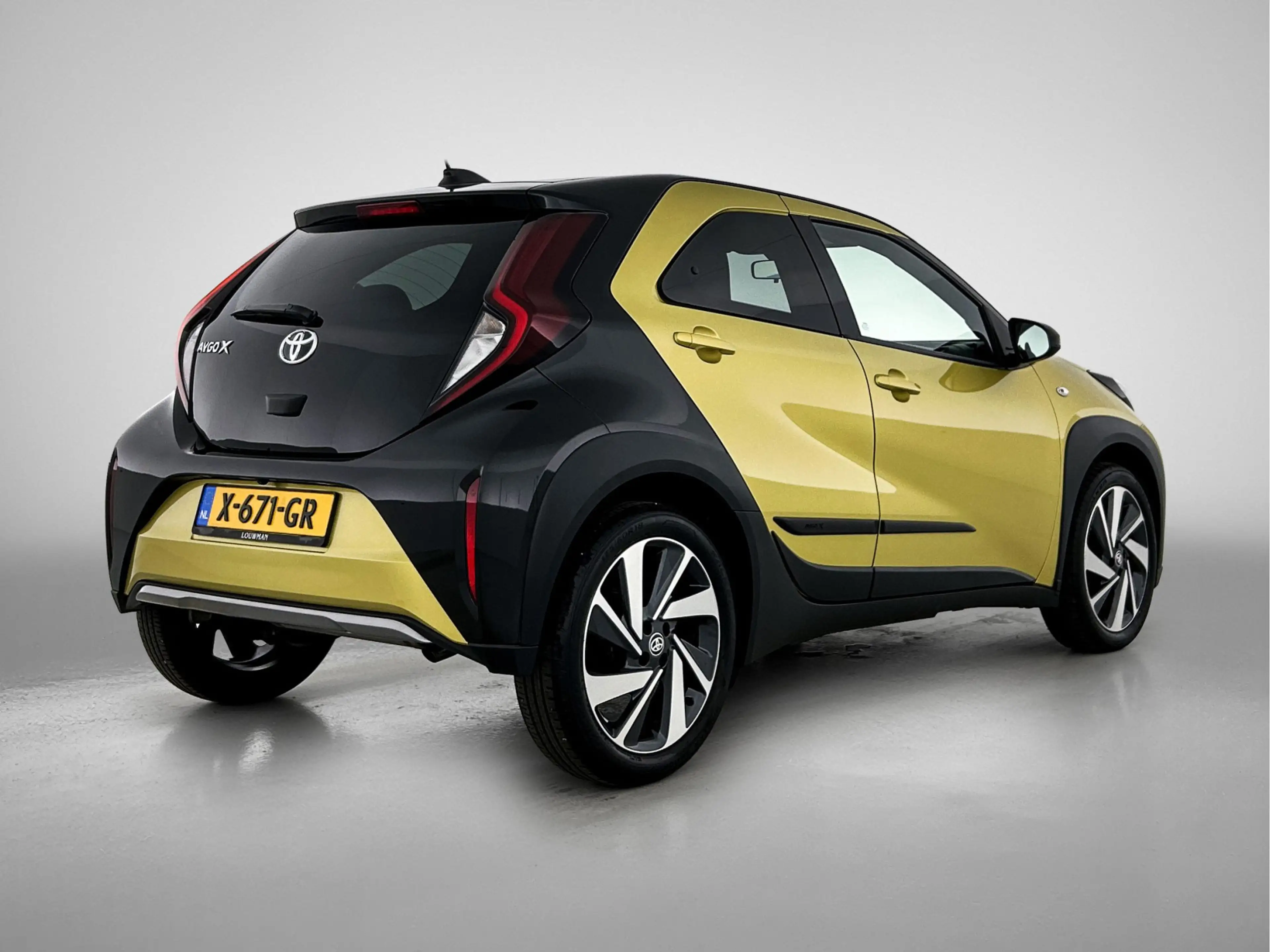 Toyota Aygo X 1.0 VVT-i S-CVT Envy — photo 2