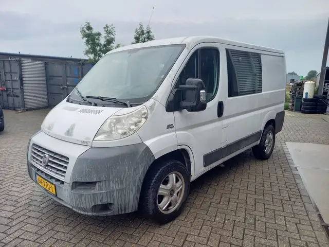 Fiat Ducato 30 2.3 MultiJet KH1 DC 6 PERSOONS - AIRCO - TREKHA