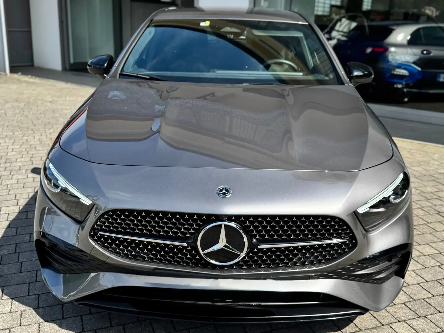 Mercedes-Benz A 220 AMG Line Premium 4matic/Hybrid auto Grigio - 2
