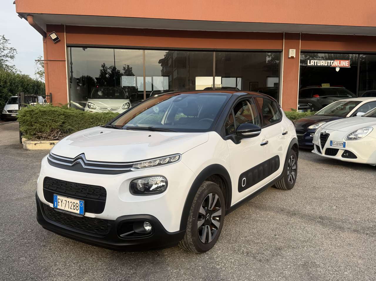 Citroen C3 C3 III 2017 1.2 puretech Shine s