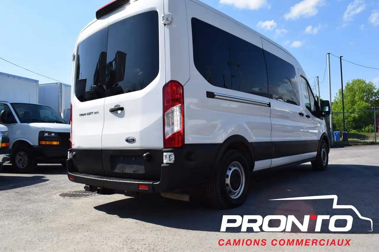 Ford Transit Passenger Wagon снимка Ford Transit Passenger Wagon