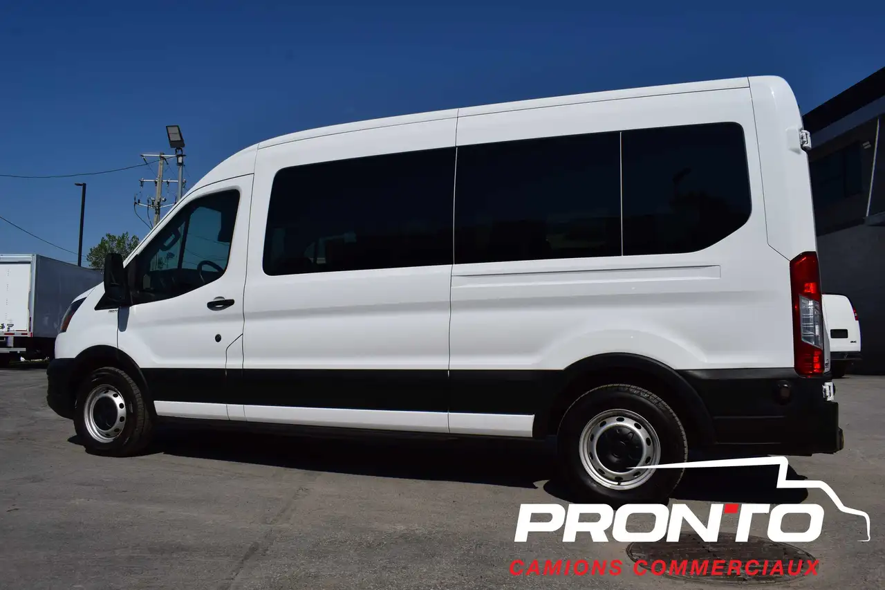 Ford Transit Passenger Wagon снимка Ford Transit Passenger Wagon