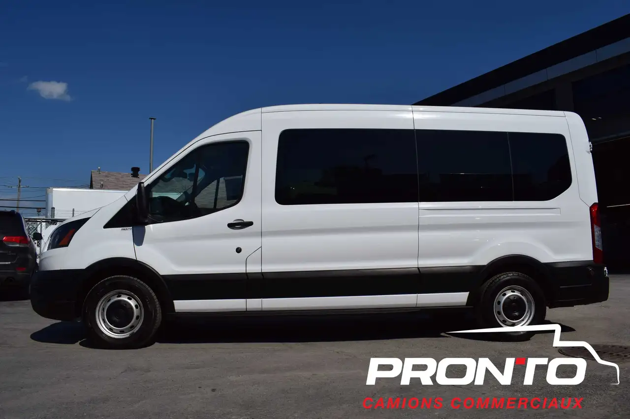 Ford Transit Passenger Wagon снимка Ford Transit Passenger Wagon