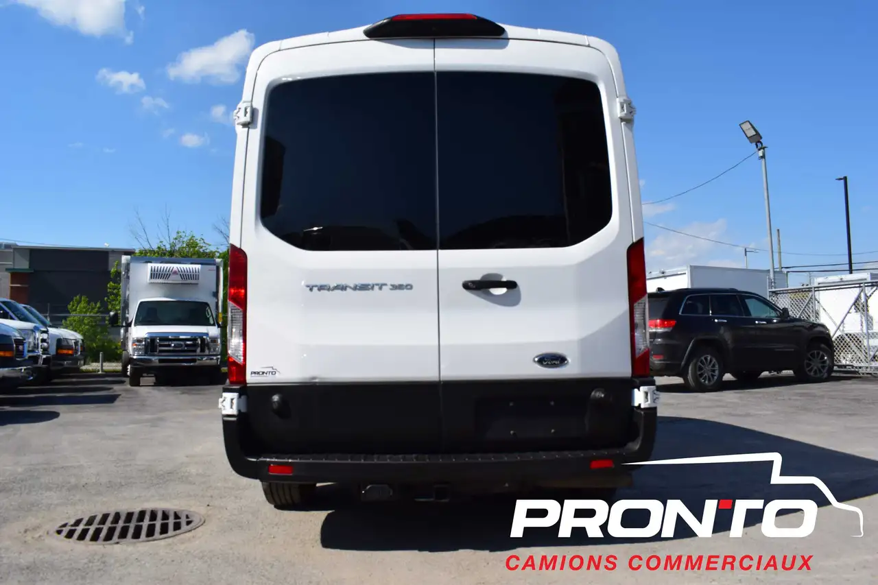 Ford Transit Passenger Wagon снимка Ford Transit Passenger Wagon