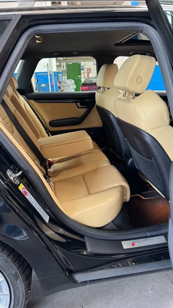 Audi S4 Avant 4.2 quattro Exclusive Recaro SD 70tkm Fekete - 2