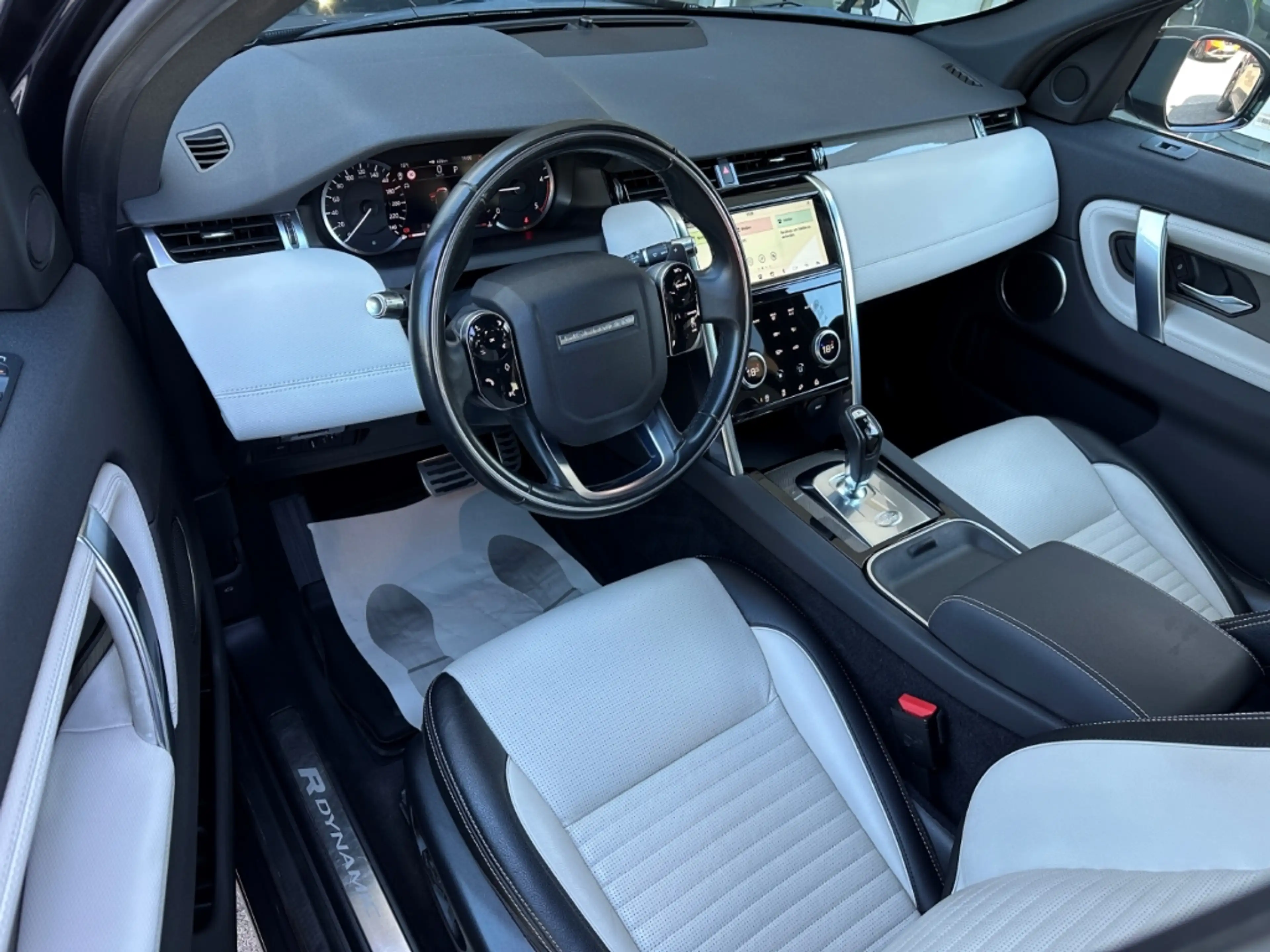 Land Rover Discovery Sport R-Dynamic AWD D180 PANO AMBIENTE — photo 5