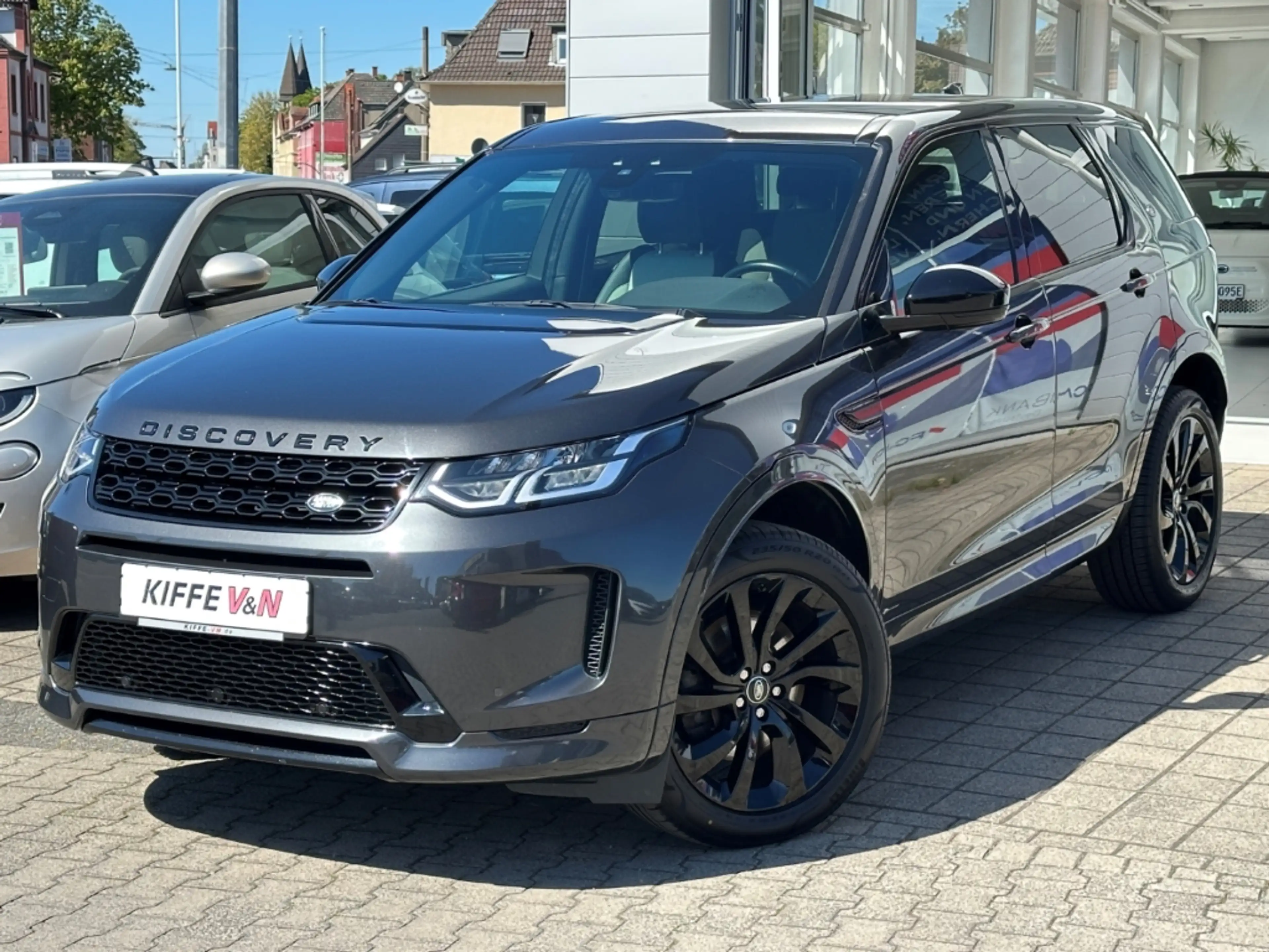 Land Rover Discovery Sport R-Dynamic AWD D180 PANO AMBIENTE — photo 3