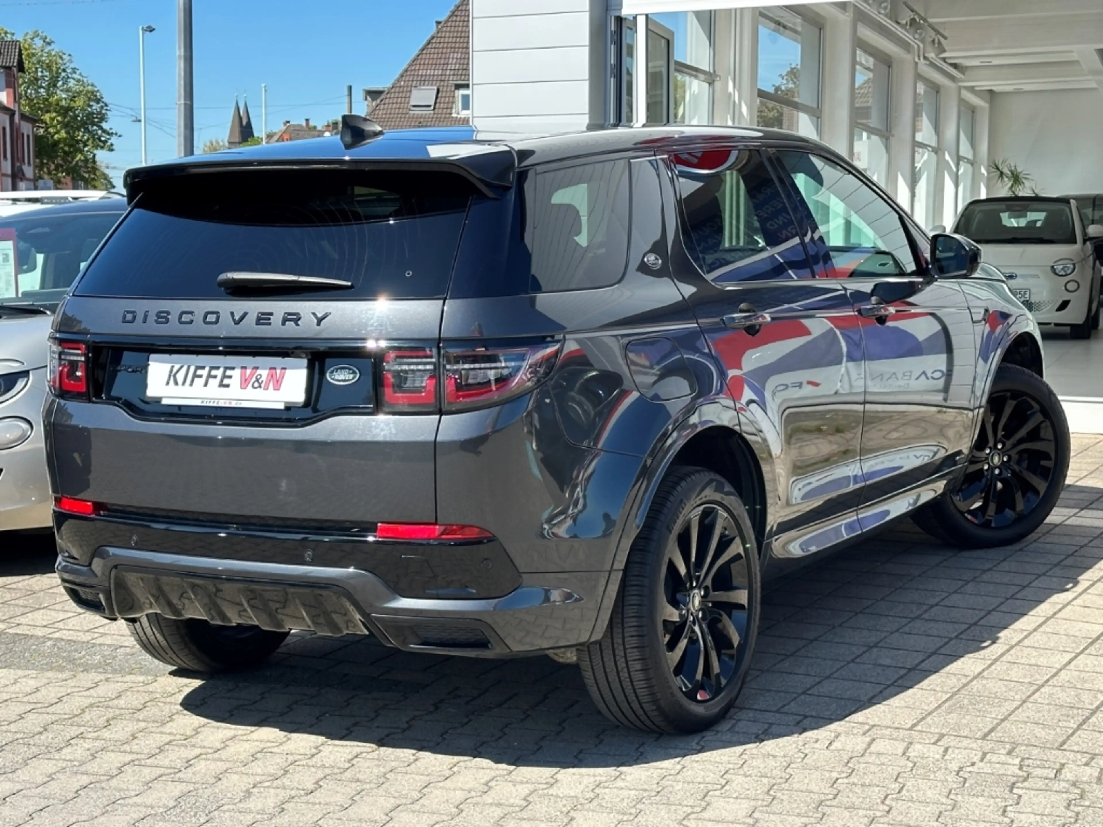 Land Rover Discovery Sport R-Dynamic AWD D180 PANO AMBIENTE — photo 4