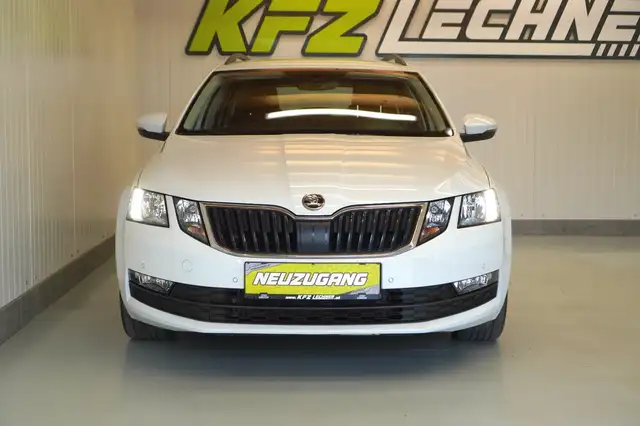 Skoda Octavia view 10