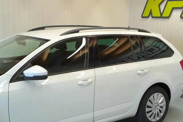 Skoda Octavia view 12