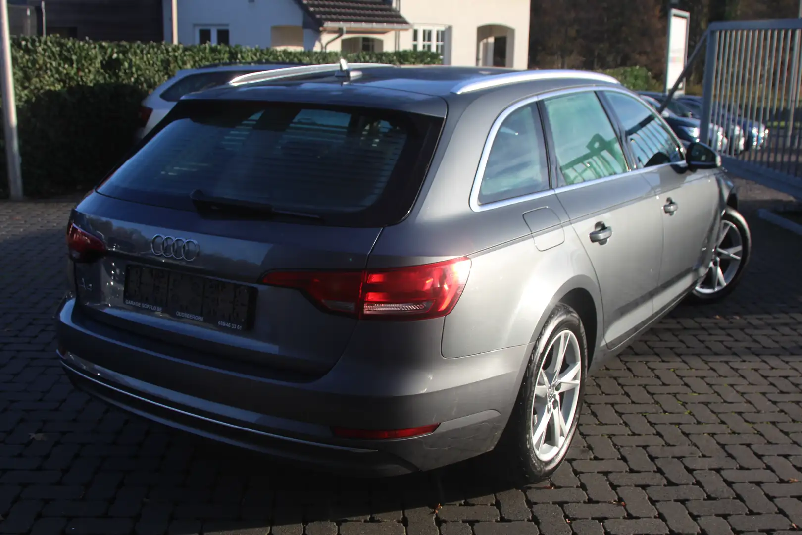Audi A4 Avant 1.4 TFSI S-TRONIC - 120.000KM - 2017 Gris - 2
