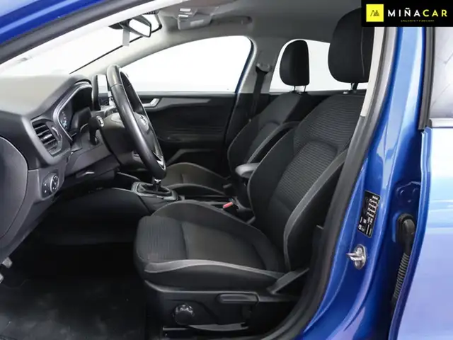 Ford Focus view 6