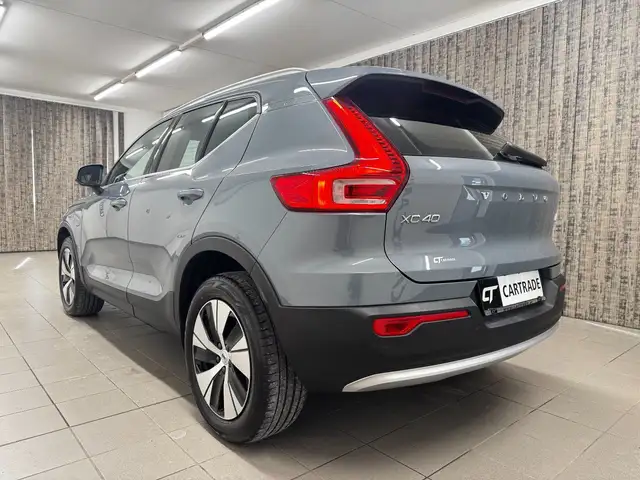 Volvo XC40 view 6