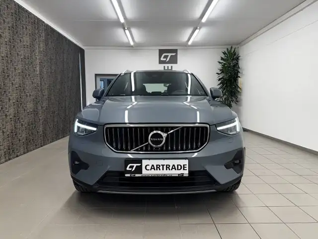 Volvo XC40 view 4