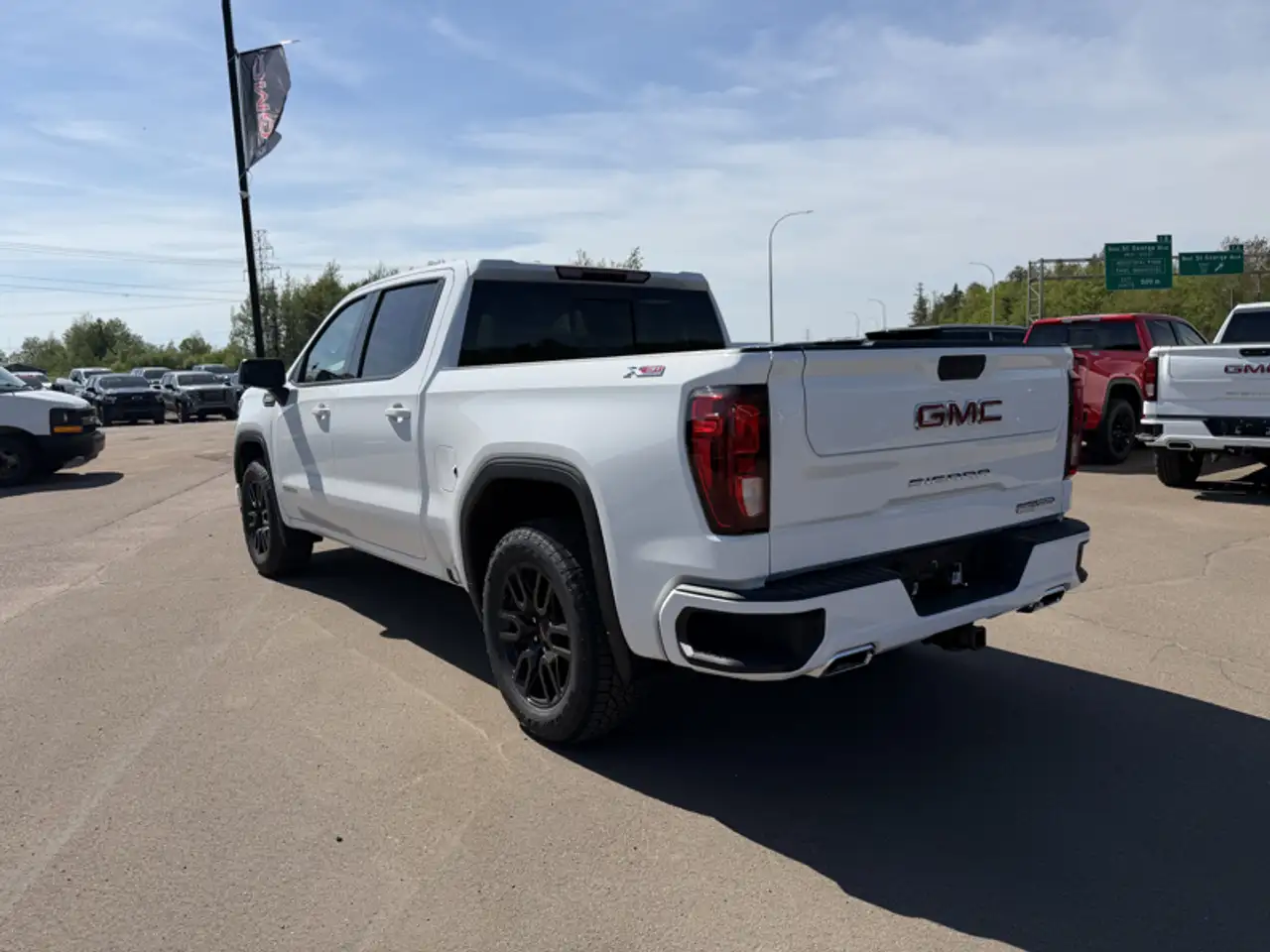 GMC Sierra 1500 снимка GMC Sierra 1500