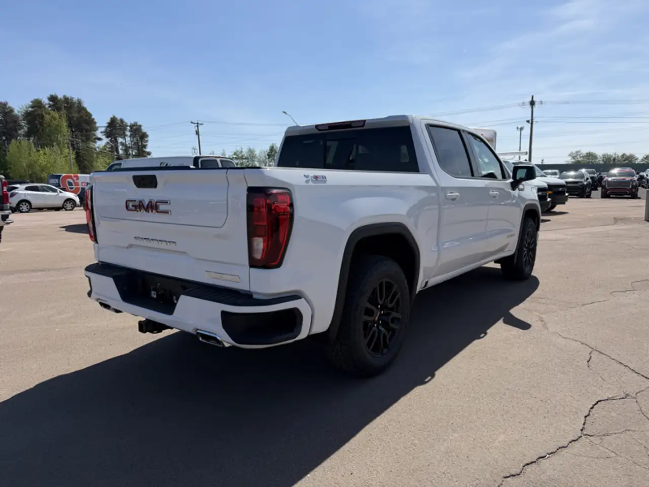 GMC Sierra 1500 снимка GMC Sierra 1500