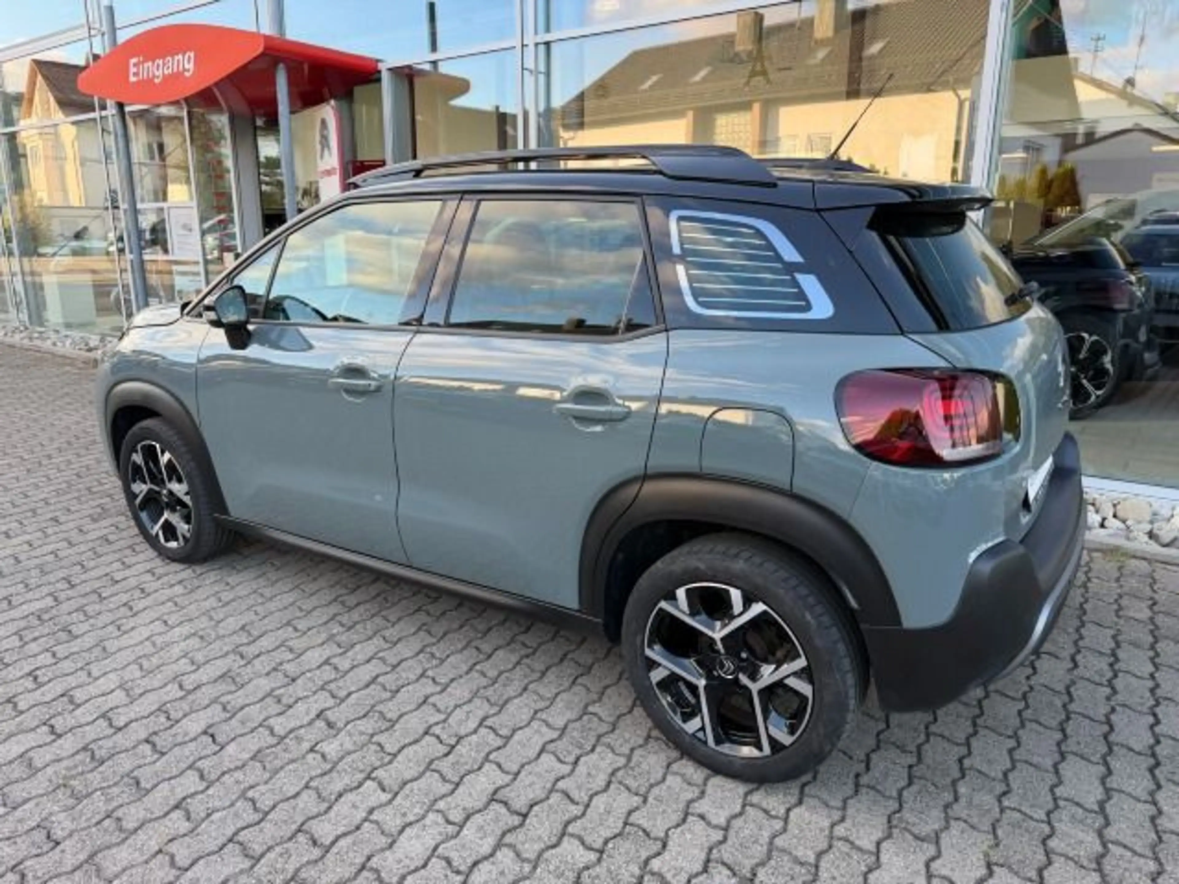 Citroen C3 Aircross 1.2 PureTech 130 Shine Pack S&S — photo 3