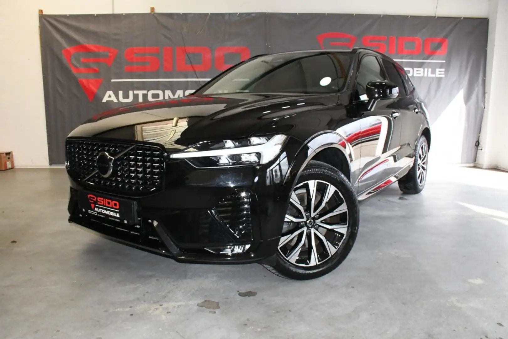 Volvo XC60 B4 D Plus Dark ACC*BLIS*H&K*AHK*GOOGL*CAM Klima Noir - 1