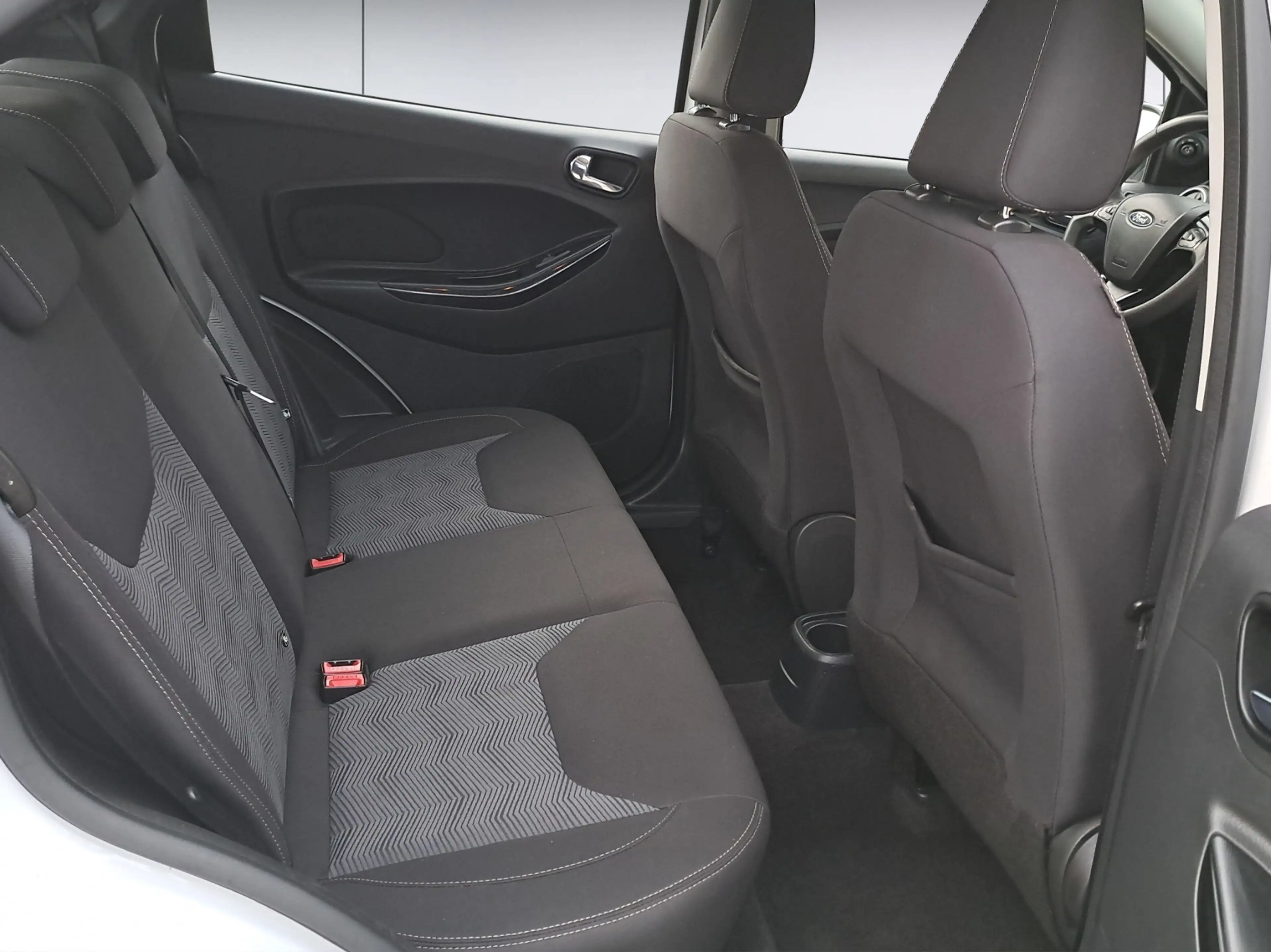 Ford Ka/Ka+ + 1.2 Ti-VCT Cool&Sound — photo 9