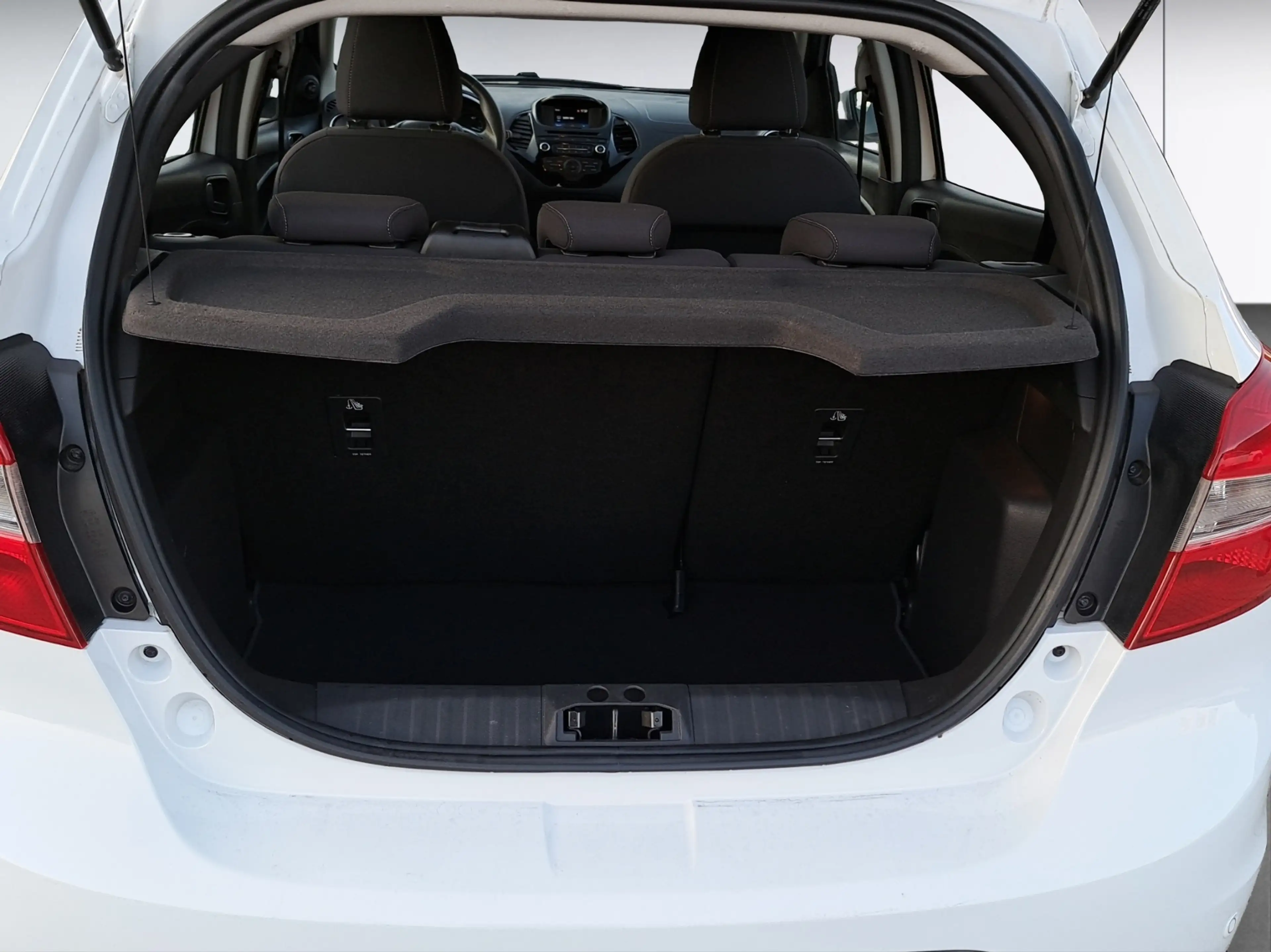 Ford Ka/Ka+ + 1.2 Ti-VCT Cool&Sound — photo 12