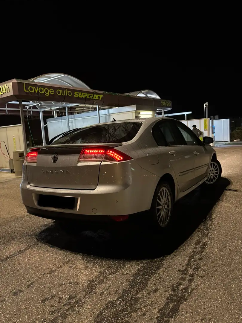 Renault Laguna Estate III 1.5 dCi 110 eco2 Privilège - 2