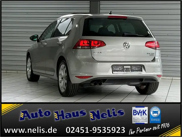 Volkswagen Golf view 5