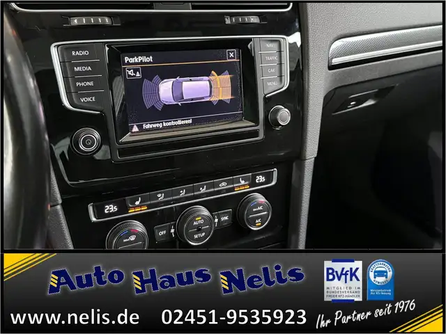 Volkswagen Golf view 14