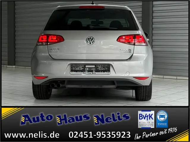 Volkswagen Golf view 4