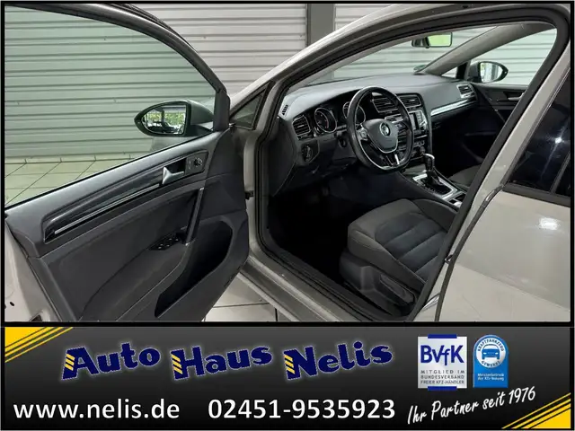 Volkswagen Golf view 7