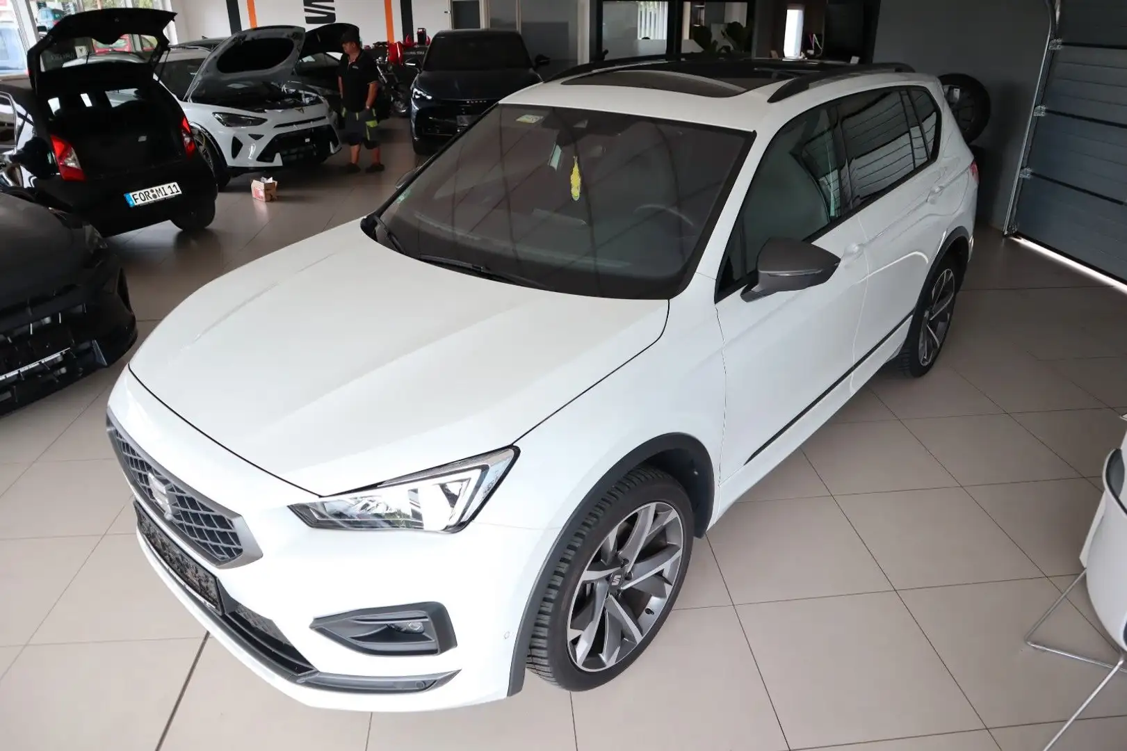 SEAT Tarraco FR 4Drive/PANO/DAB/FULL LINK/360°/NAVI Bianco - 2