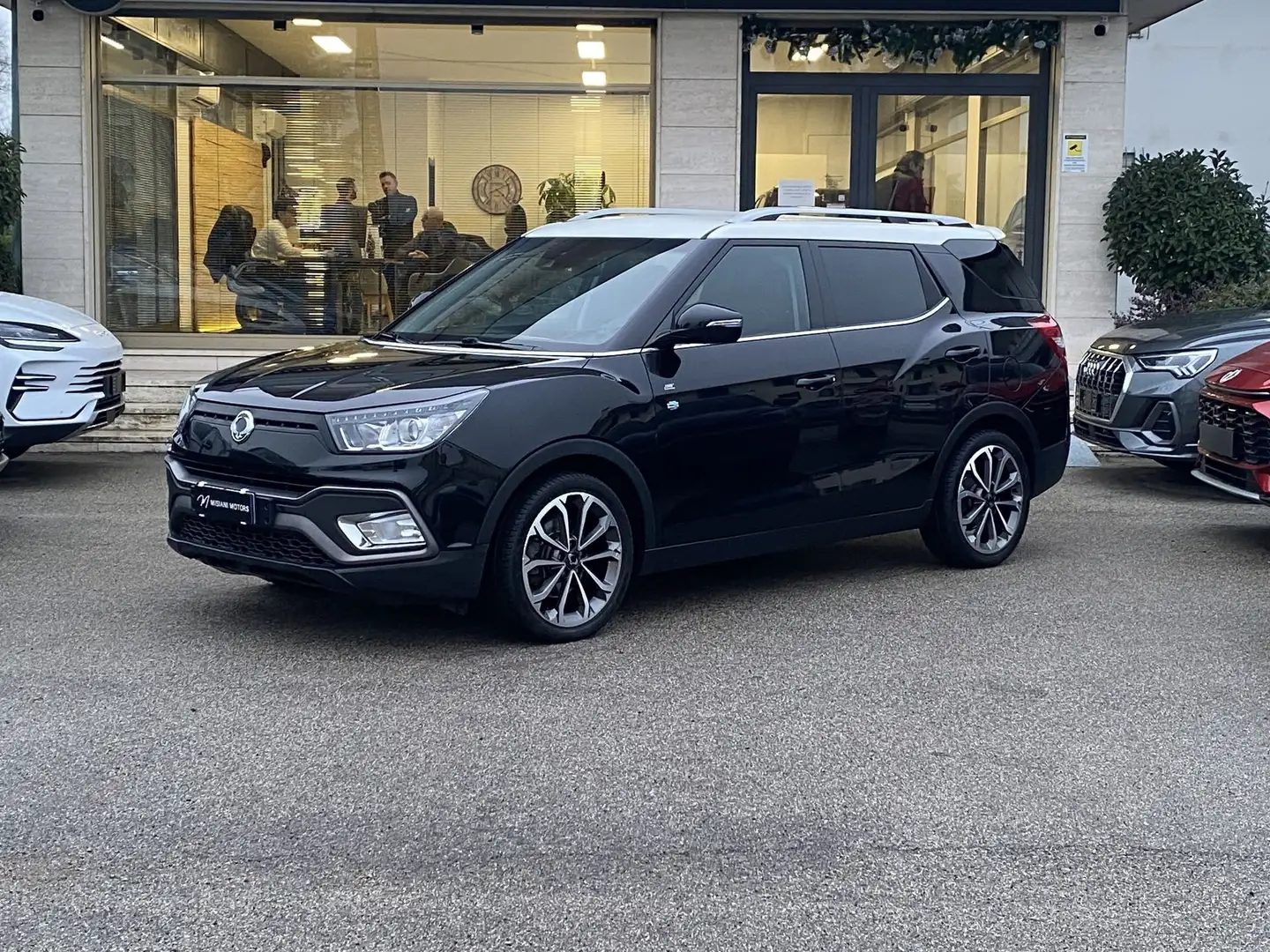 SsangYong XLV XLV 1.6d 2WD Be Visual Cool Schwarz - 2