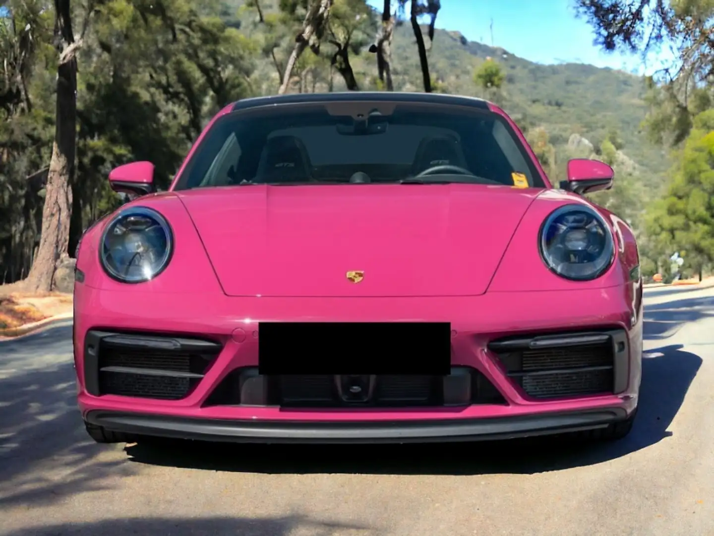 Porsche 992 Carrera 4 GTS Coupé Violet - 1
