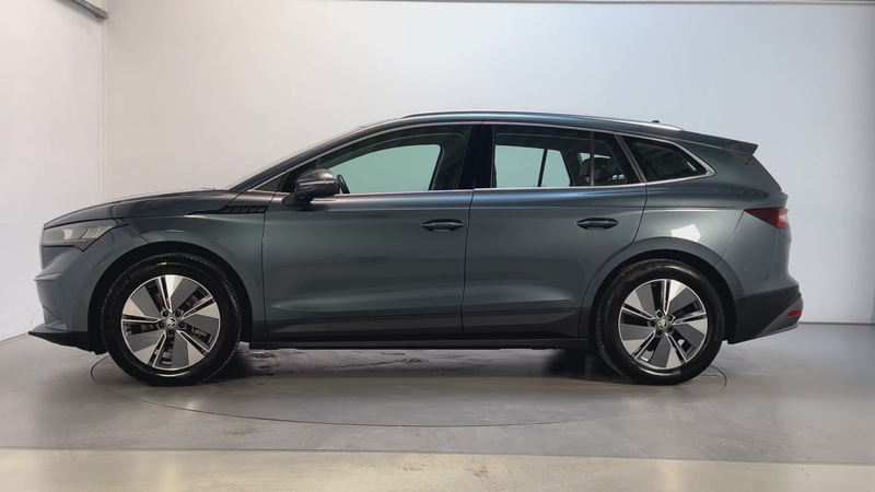Skoda Enyaq iV 80 Camera Trekhaak Navigatie Sfeerverlichting A — photo 15