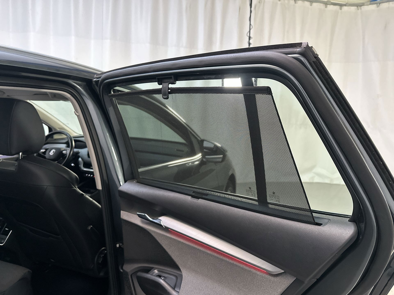 Skoda Enyaq iV 80 Camera Trekhaak Navigatie Sfeerverlichting A — photo 18