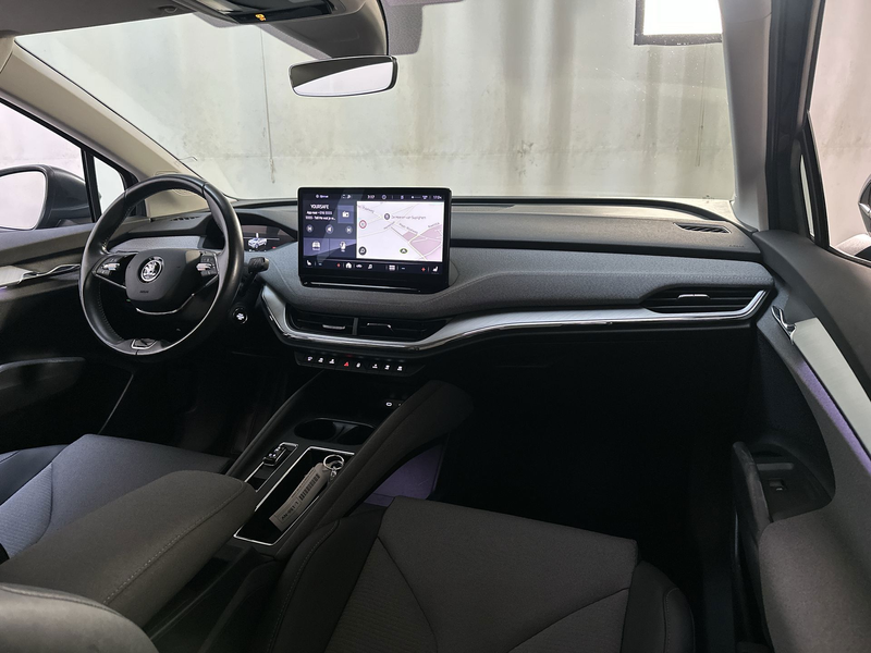 Skoda Enyaq iV 80 Camera Trekhaak Navigatie Sfeerverlichting A — photo 2
