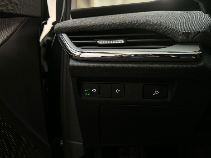 Skoda Enyaq iV 80 Camera Trekhaak Navigatie Sfeerverlichting A — photo 25