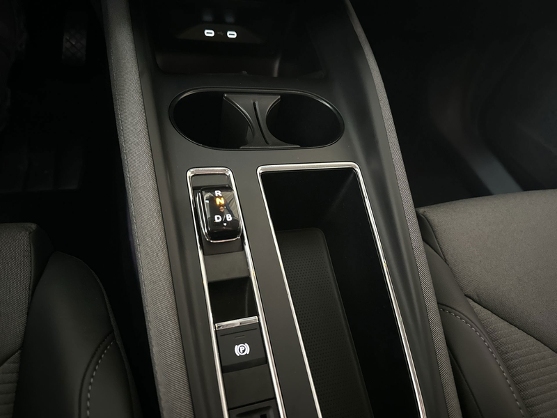 Skoda Enyaq iV 80 Camera Trekhaak Navigatie Sfeerverlichting A — photo 22