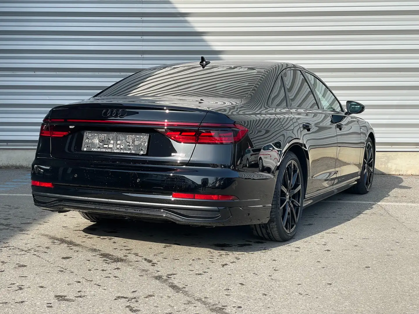 Audi A8 60 e-HYBRID LP € 133.808,- -45% *U-AKTION Schwarz - 2
