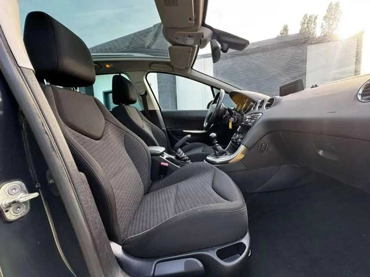 Peugeot 308 308 — photo 22