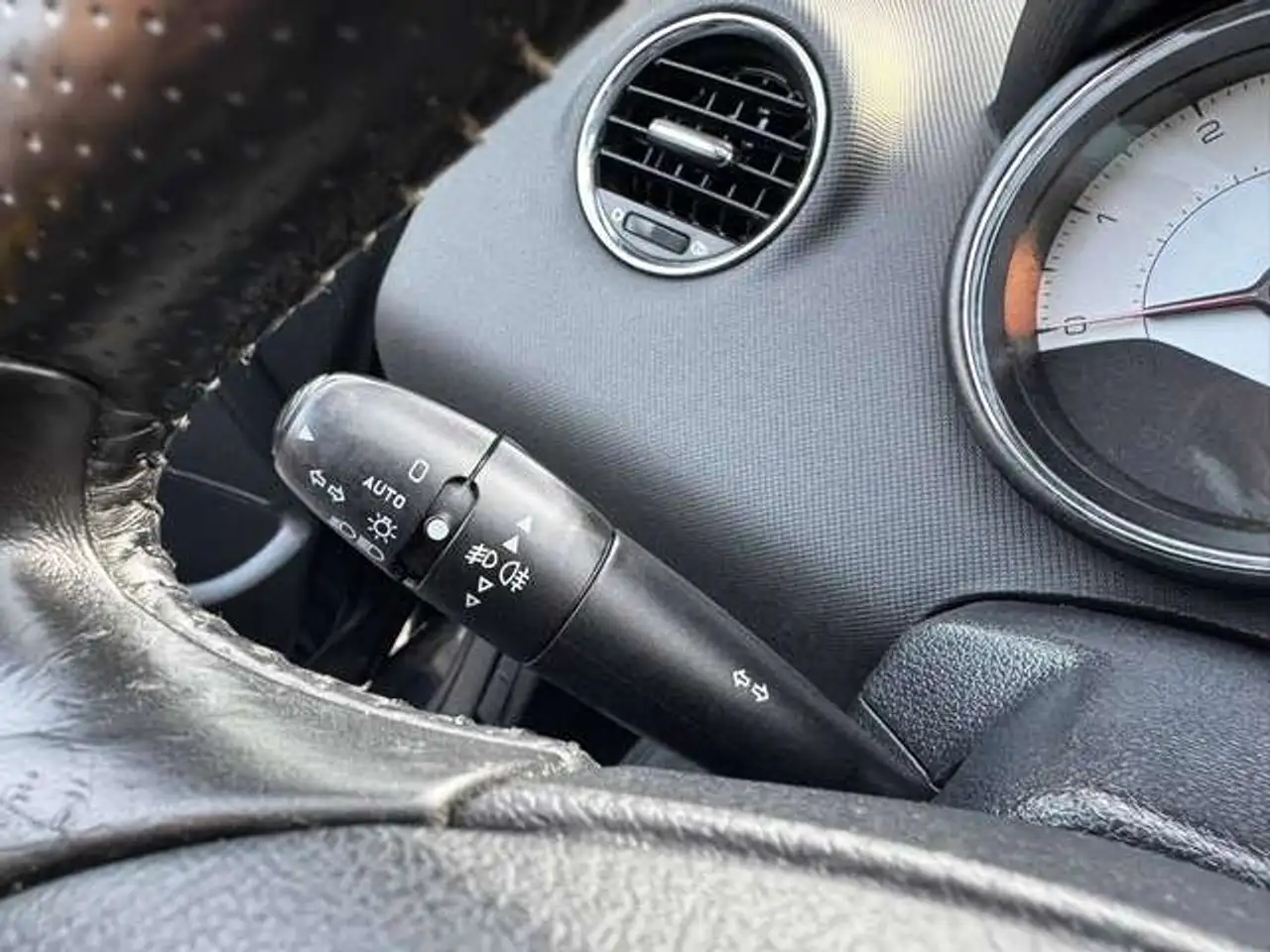 Peugeot 308 308 — photo 10