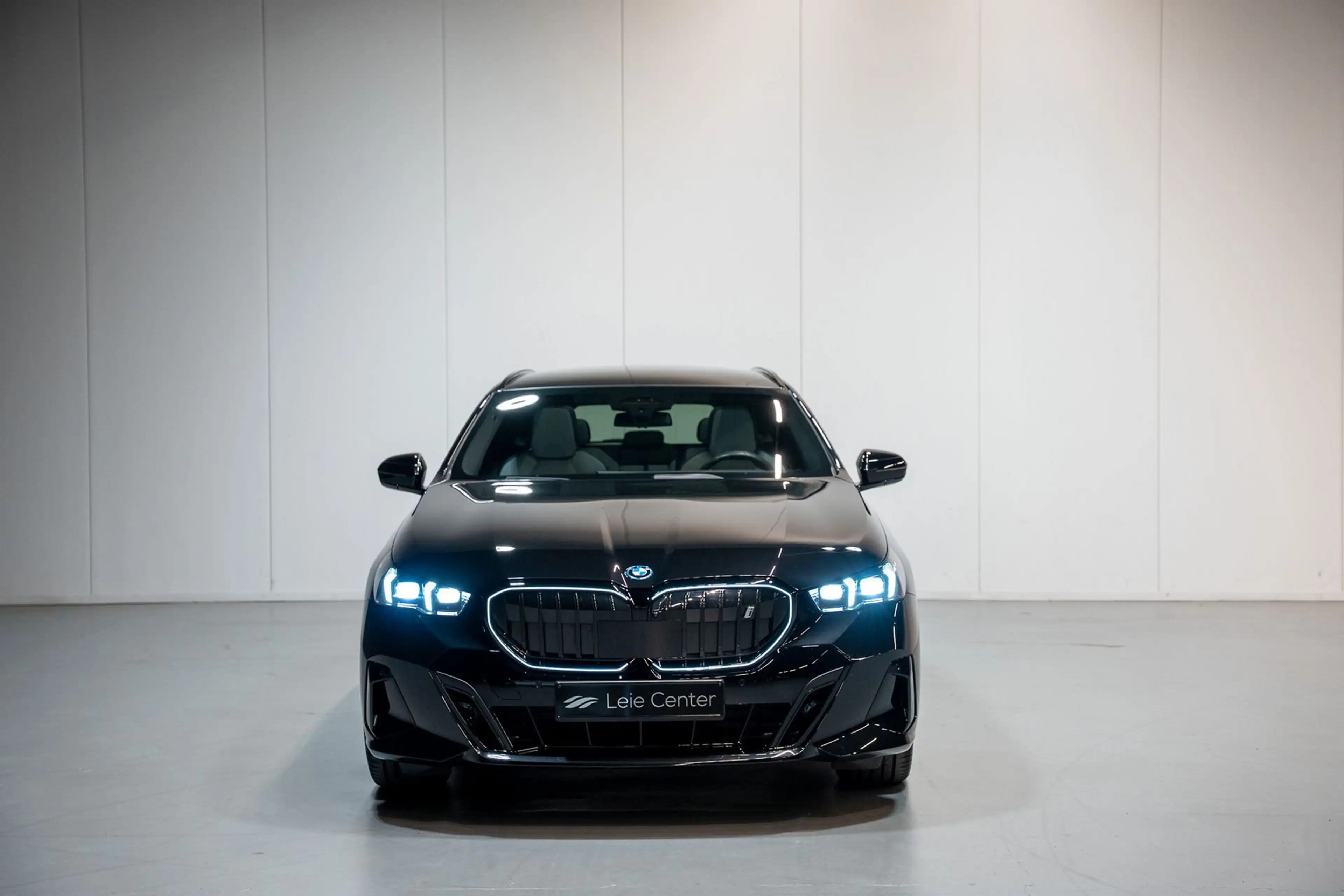 BMW i5 i5 eDrive40 / NAVI / CAM — photo 9