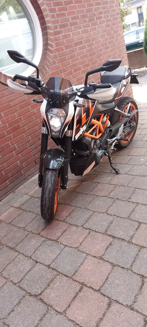 KTM 390 Duke Wit - 2